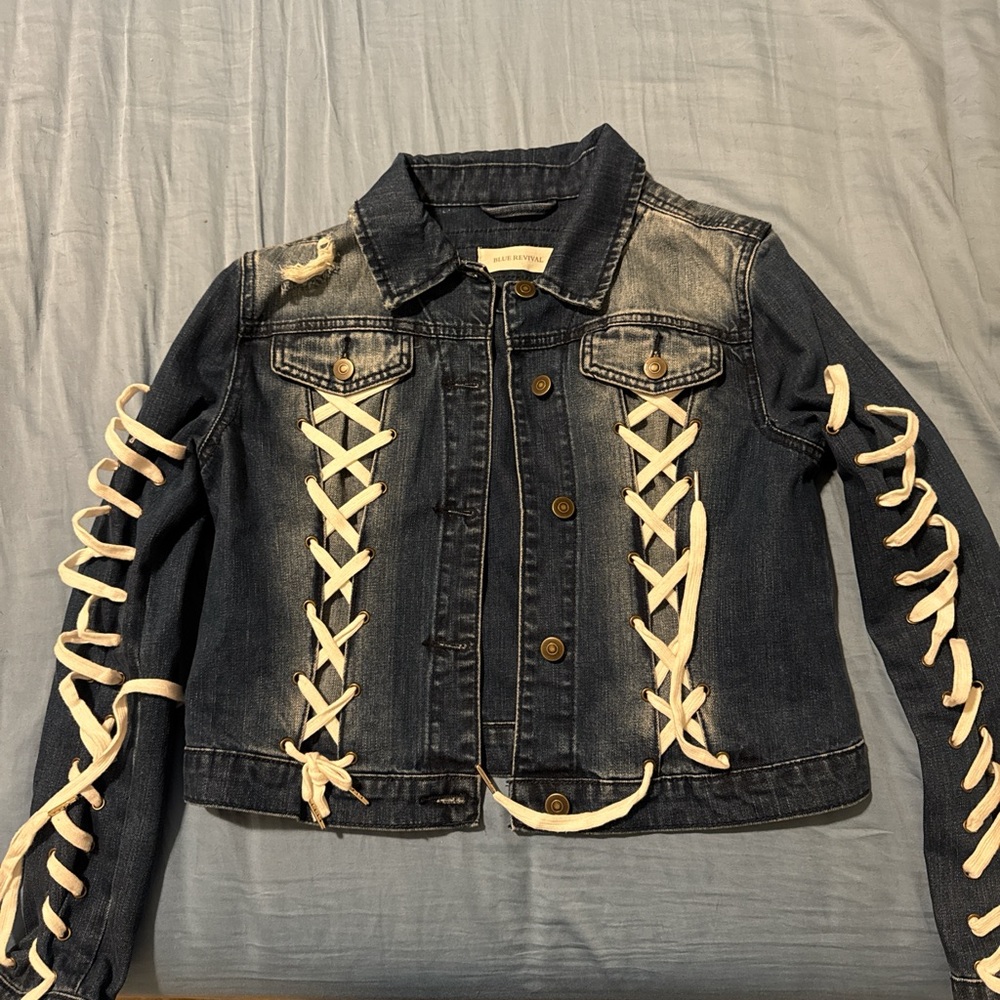 Stylish Denim Jacket with Lace-Up Sleeves